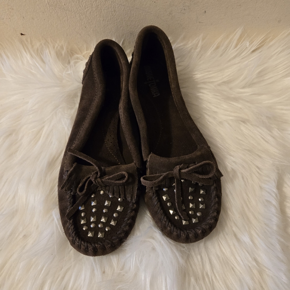Minnetonka Shoes Women's 8 The Old Mill Moccasin Brown Kiltie Casual Flats 368